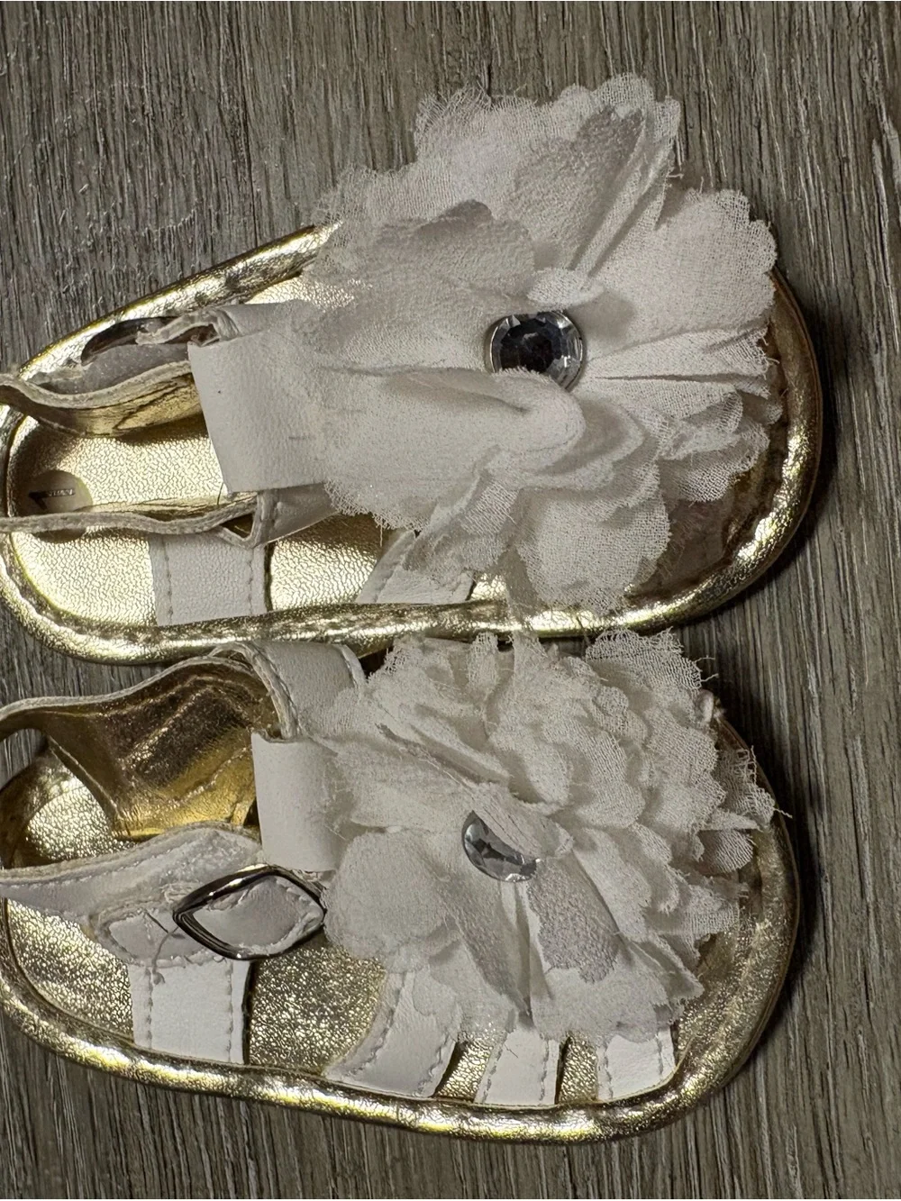 Girls White Floral Strap Sandals with Gold Insole